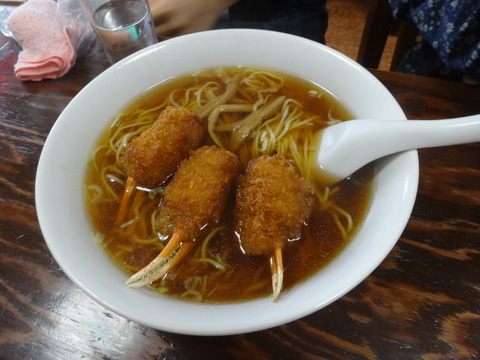 カニツメフライ入りラーメン